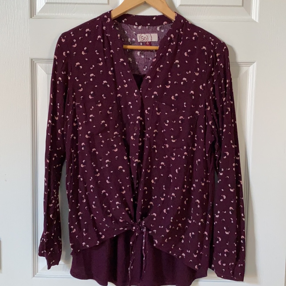SO- Juniors-XL-Pretty burgundy colored blouse.